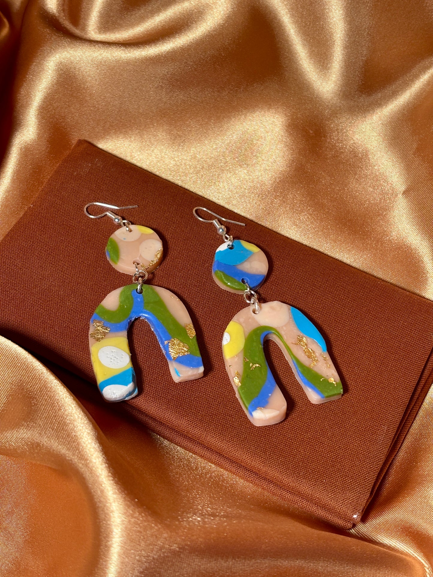 Earthy Circle + Arch Earring [MTO]